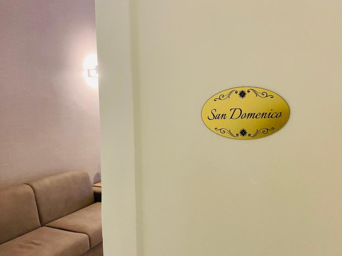 Hotel Around Toledo Neapol Zewnętrze zdjęcie